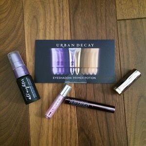 Urban Decay Makeup - Urban Decay Deluxe Sample Set Urban Decay Makeup - Urban Decay Deluxe Sample Set